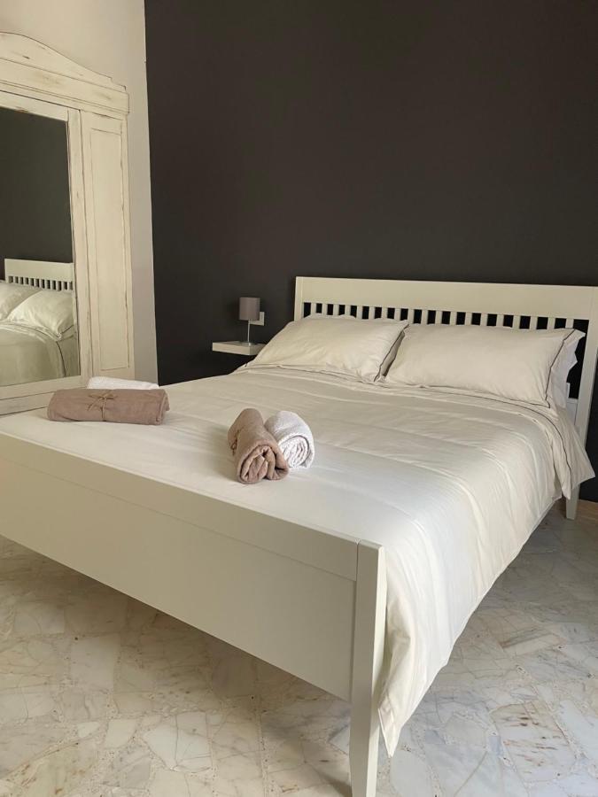 Apartment 22