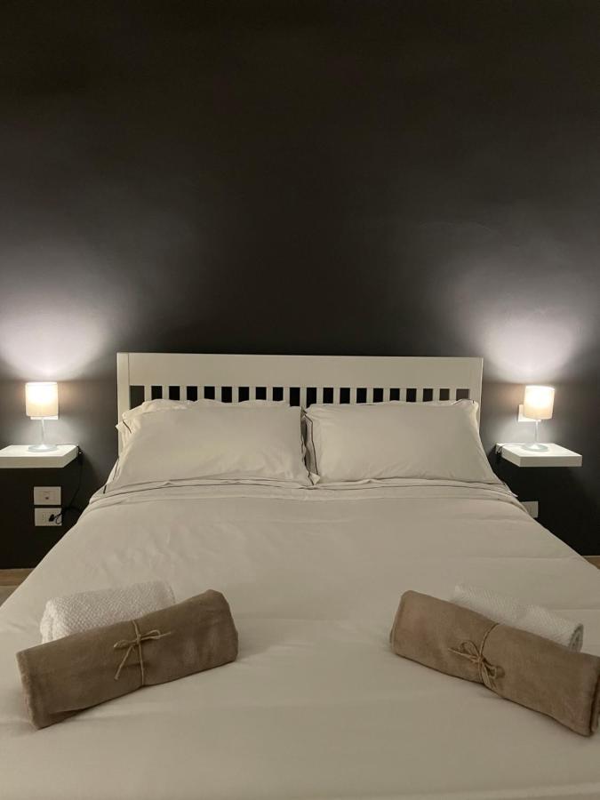 22 Apartment *