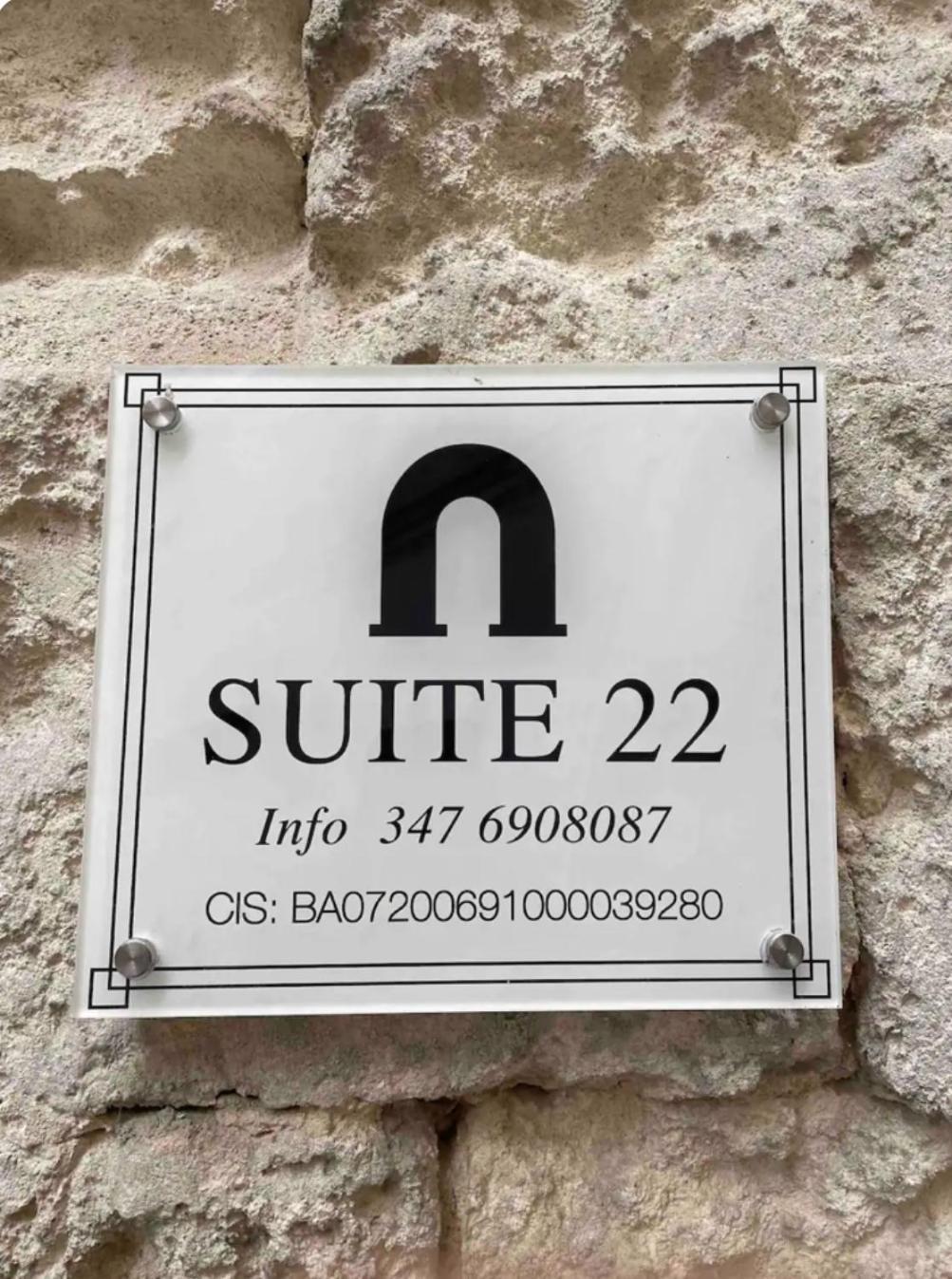 22 * Bari